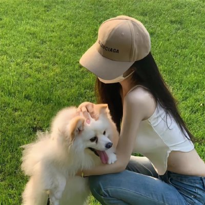 蒙娜丽莎与血月亮